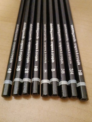 Sketching pencils set of 9, new