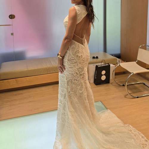 Primalicia Hunter wedding dress like new, detachable sleeves, white