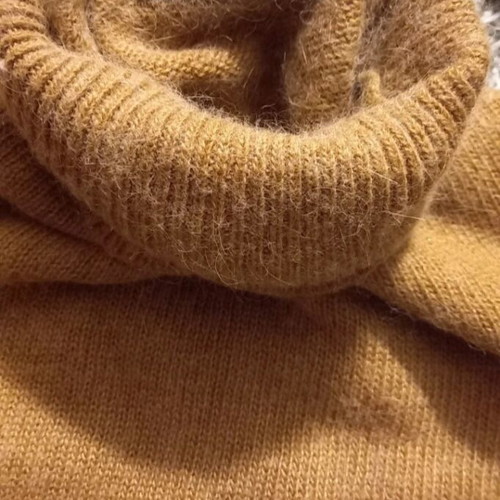 Just Woman fluffy brown pullover size S like new
