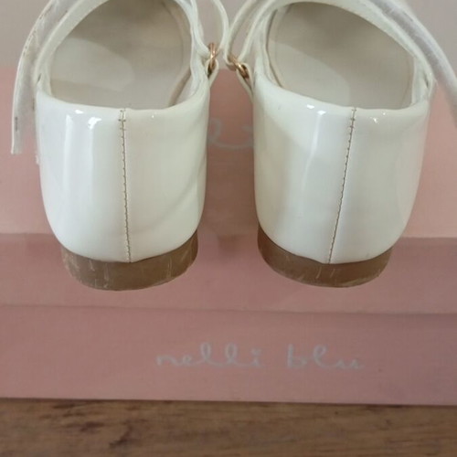 Nelli Blu white patent ballerina shoes size 32
