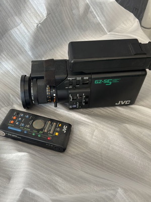 JVC GZ-55 Compact Video Camera used