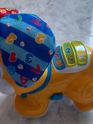 Baby Clementoni Koo-Koo Tja interactive dog toy like new
