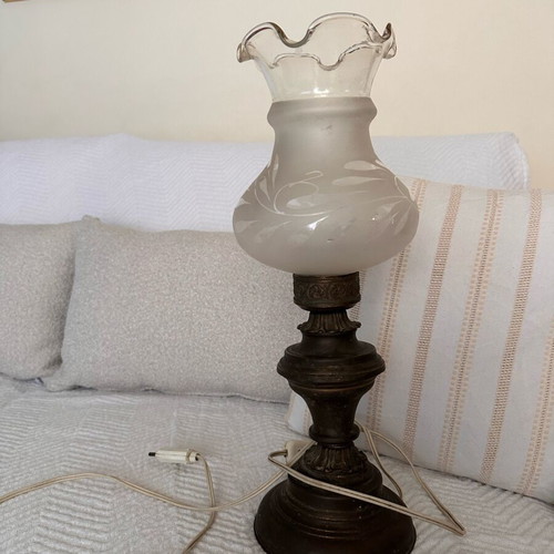 Vintage brass table lamp with embossed glass shade used, non-functional