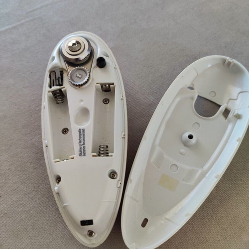 One Touch Battery Operated Can Opener used