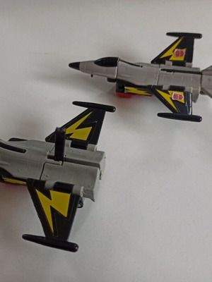 Aerial bots Skydive transformer G1 1986 used, set of two