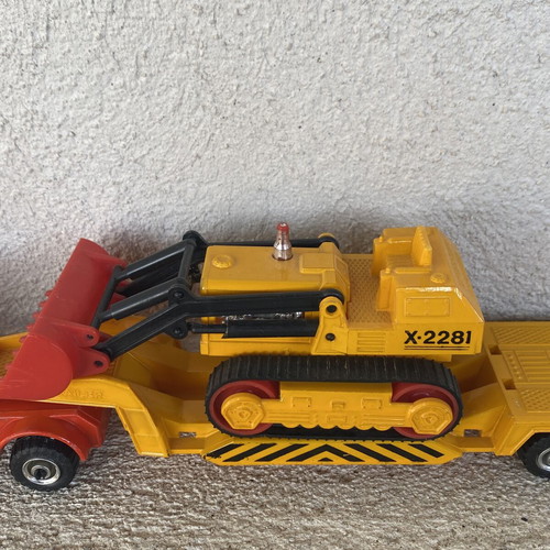 Play Trucks Ελλάς DAF Caterpillar Traxcavator Bulldozer 1:50 used