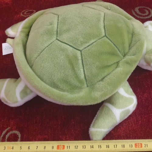 Plush turtle in excellent condition