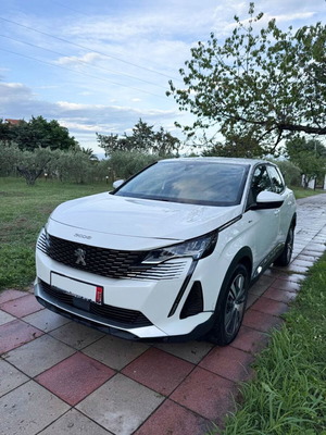 Peugeot 3008 Allure 2021 hybrid plug-in SUV like new