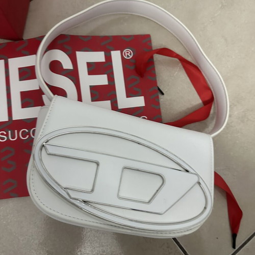 Diesel handbag like new, white