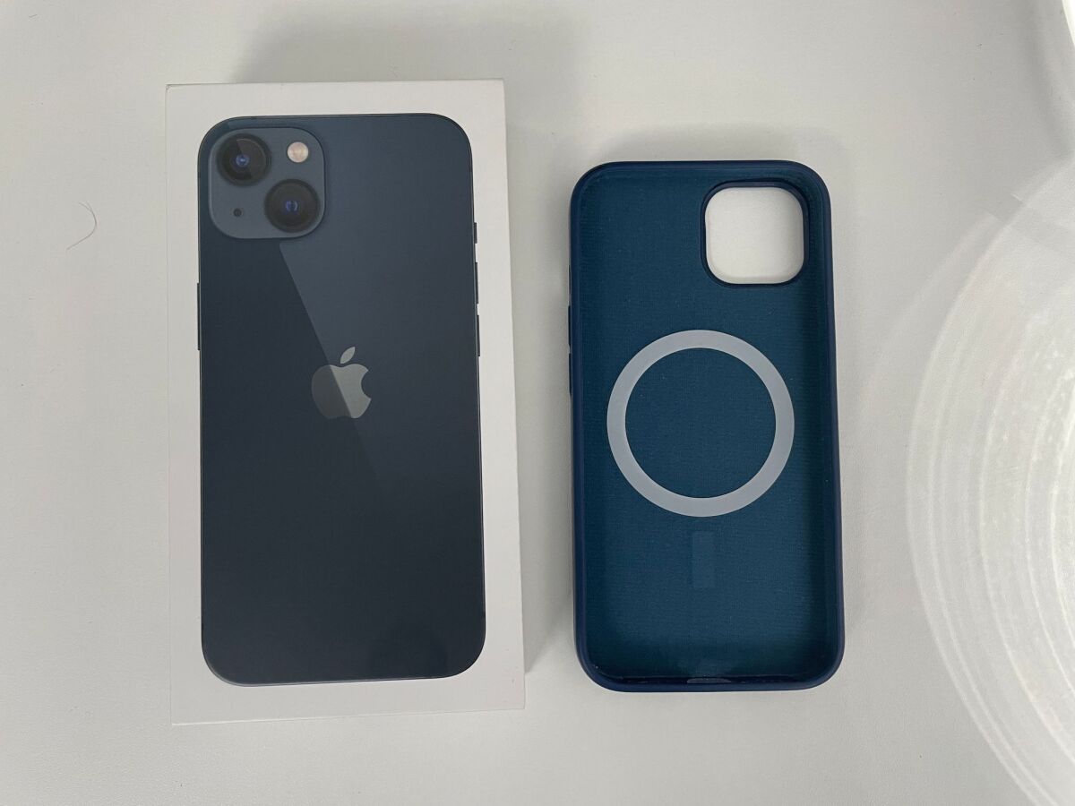 Apple iPhone 13 128GB Midnight like new… - € 275,00 - Vendora.cy
