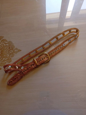 Adjustable metal belt like new with rhinestones gold color