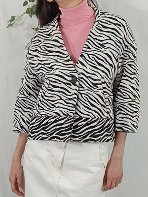 ZARA zebra cropped jacket with 3/4 sleeves like new