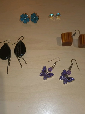 Small earrings new, set of 5 pairs