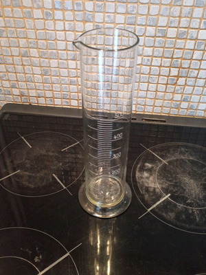 Glass volumetric measuring cylinder used 500 ml in excellent condition
