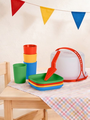 Σετ μινιατούρα Tupperware με 4 ποτηράκια, 4 πιατάκια, τουρτιέρα και σπάτουλα καινούργιο