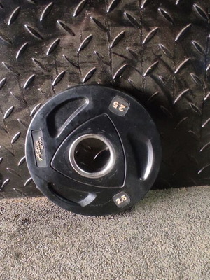 Olympic Type Weight Plate 2.5 kg like new Φ50