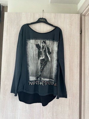 Bershka long-sleeve shirt size M like new, black charcoal