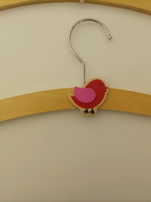 Children's hangers like new, pack