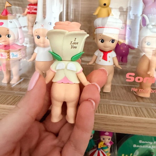 Sonny Angel Valentines Edition 2017 like new