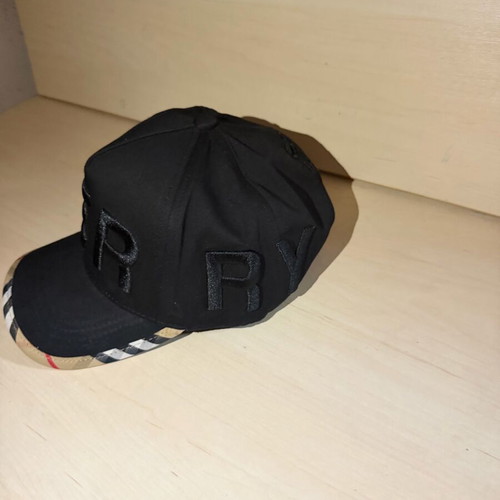 Burberry cap, one size