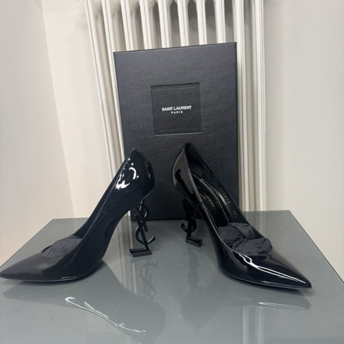 Saint Laurent Opyum patent pumps, black
