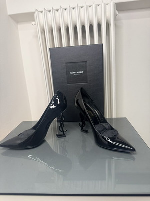 Saint Laurent Opyum patent pumps, black
