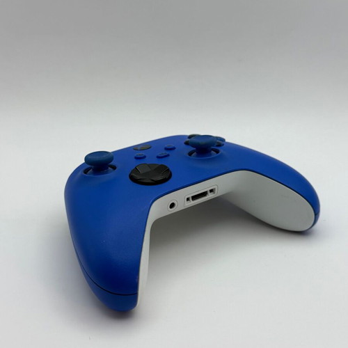 Microsoft Xbox Wireless Controller Shock Blue used