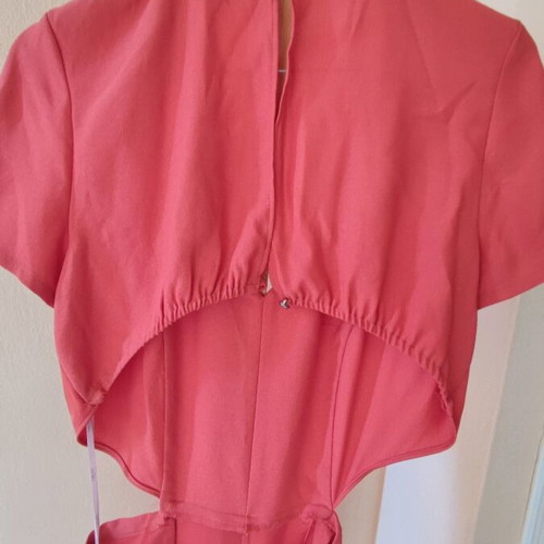 Forever 21 coral playsuit used, open back, size M