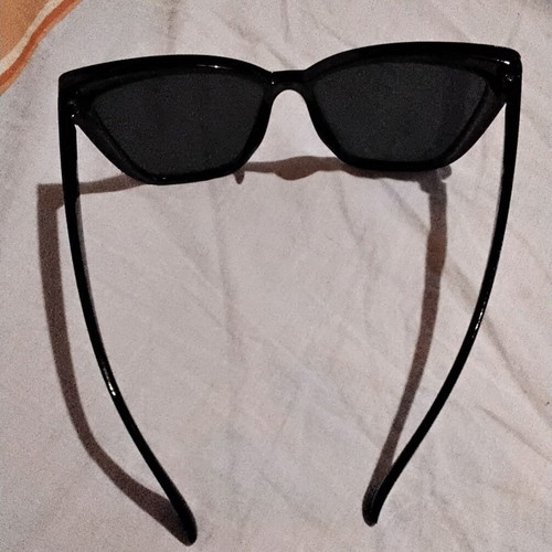 Sunglasses new, black color