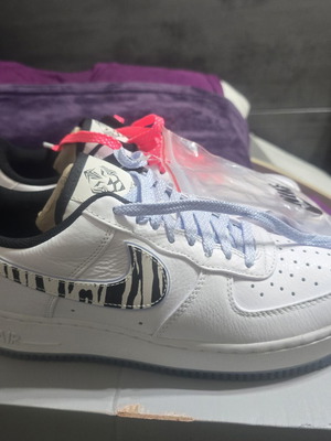 Nike Air Force 1 Low South Korea White Tiger маратонки размер 42.5 нови