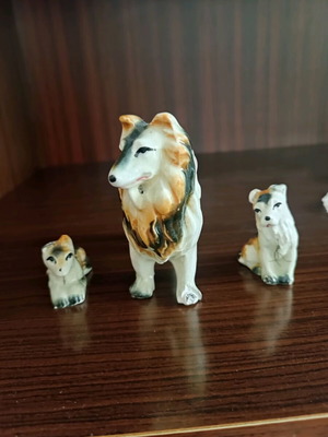 Collie dog decorative figures used, vintage style