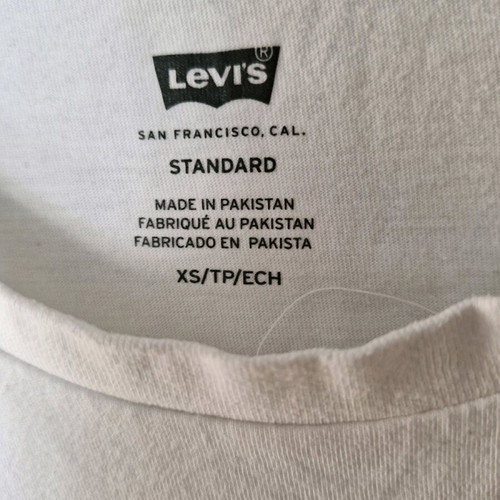 Levi's T-shirt extra small white like new