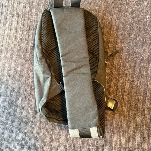 Shoulder bag like new, grey and black with multiple compartments