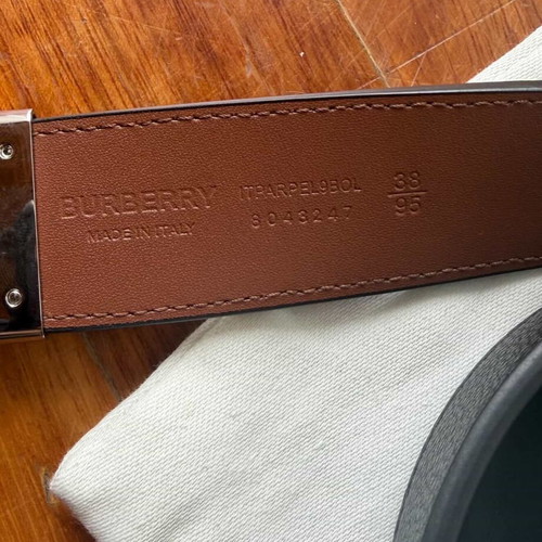 Burberry TB reversible leather belt, size 95/38, black and brown