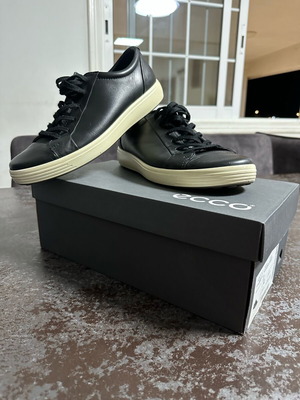 Ecco Street Tray M shoes used size 42 black and white