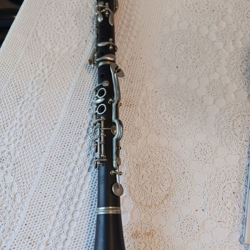 Traditional clarinet in C used with Vandoren B45 mouthpiece