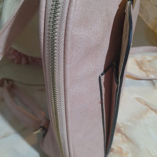 Women's backpack and handbag salmon like new