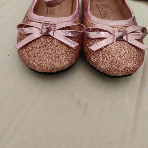 Baby shoes like new with glitter