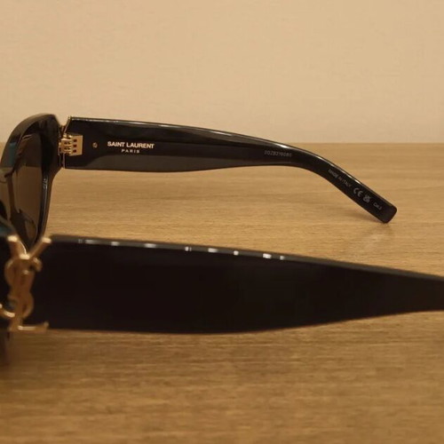 Saint Laurent sunglasses new, black frame, gold detail