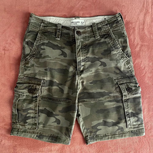 Abercrombie & Fitch Boys' Cargo Shorts camouflage size M like new
