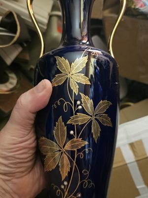 Vintage Royal Porzellan Bavaria Vase true blue cobalt, like new