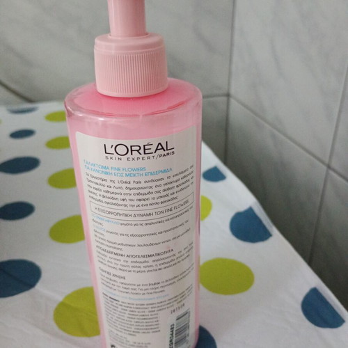 L'Oréal Fine Flowers Facial Cleanser new
