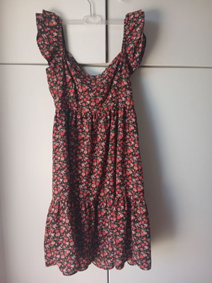 Shein floral dress like new, size XXL, colorful, knee length