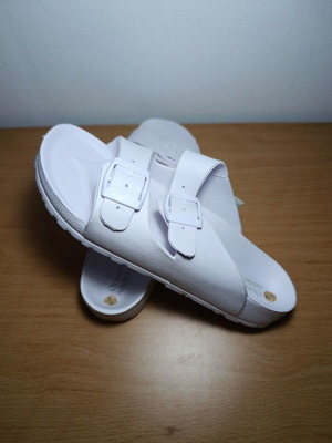Ocean Addicts women's slippers, white, adjustable straps