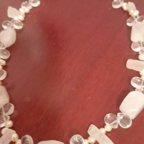 Necklace 60cm with freshwater pearls and opalites like new