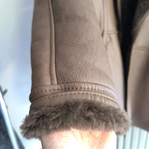 Vintage Sterling leather jacket like new, brown with fur lining