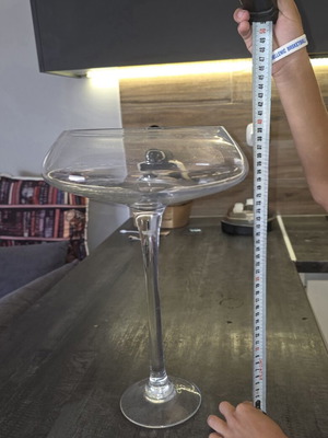 Glass vase in perfect condition