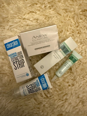 Avon facial care set new