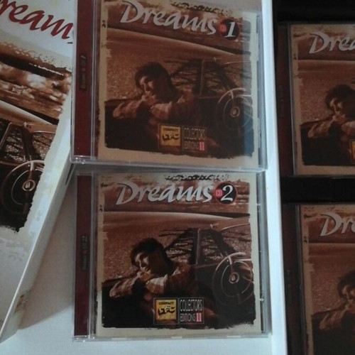 Dreams CD set with 4 discs like new