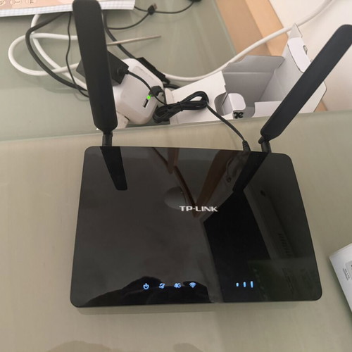 TP-Link Archer MR200 4G LTE Router like new
